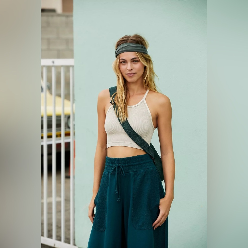 Free people Happiness Runs Crop Tank - Picture 3 of 7